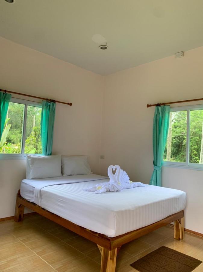 Khaosok Bamboo Huts Resort Khao Sok National Park 外观 照片