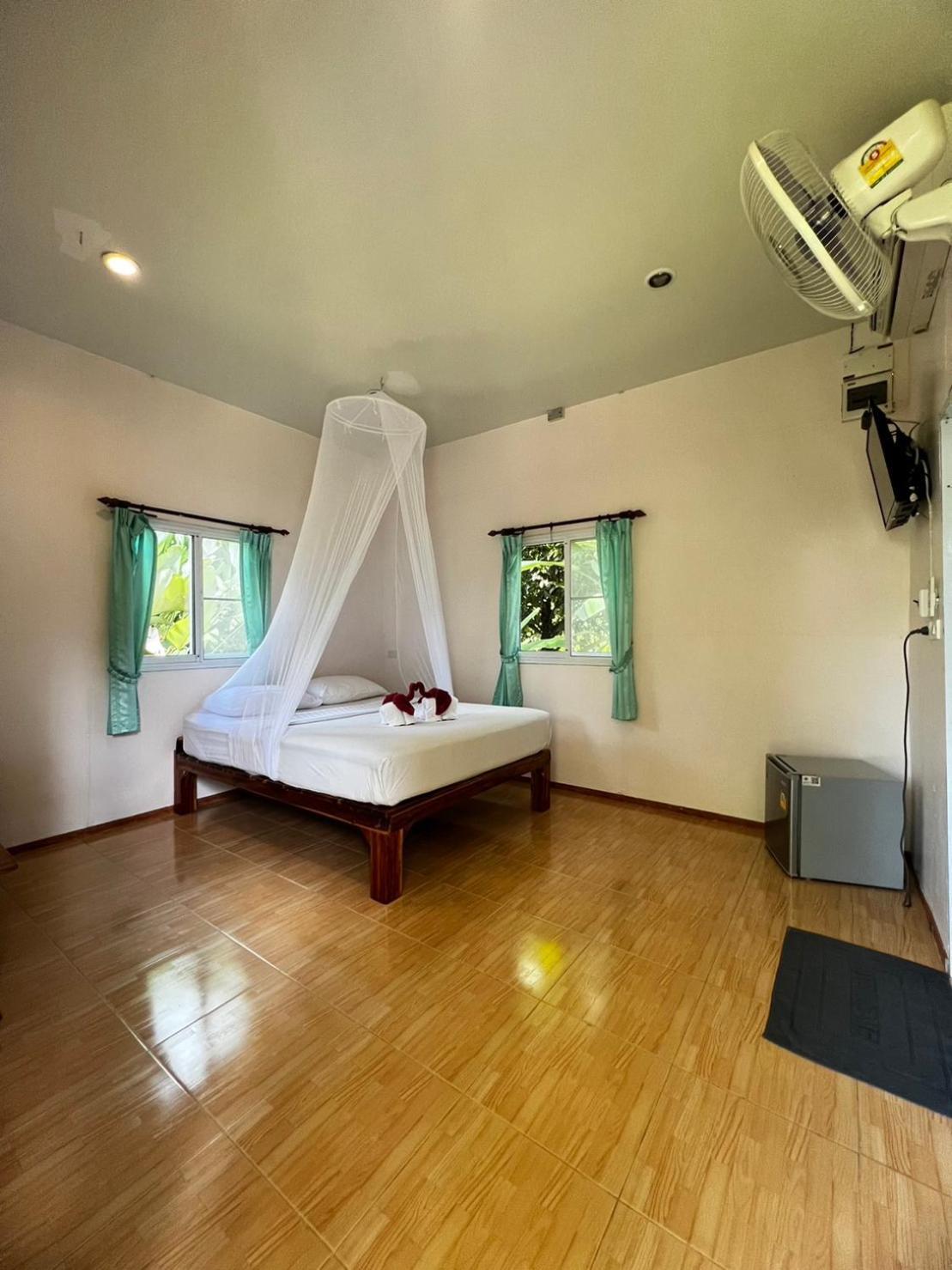 Khaosok Bamboo Huts Resort Khao Sok National Park 外观 照片