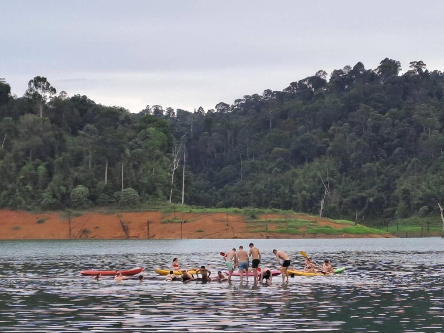 Khaosok Bamboo Huts Resort Khao Sok National Park 外观 照片