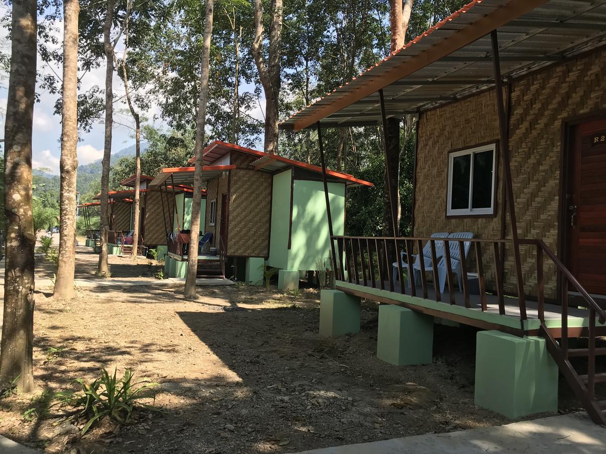 Khaosok Bamboo Huts Resort Khao Sok National Park 外观 照片