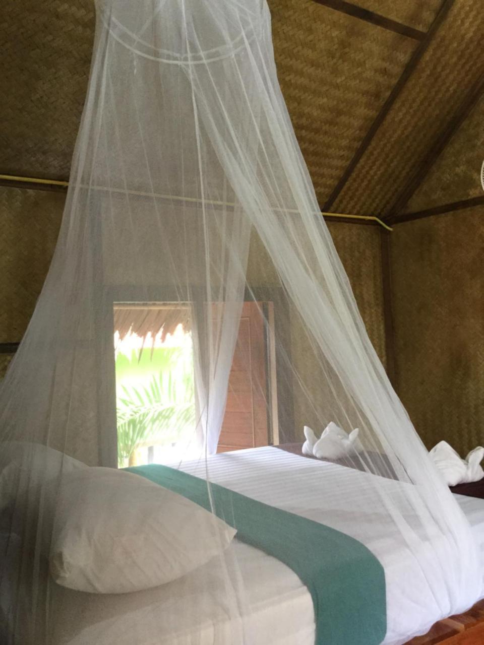Khaosok Bamboo Huts Resort Khao Sok National Park 外观 照片