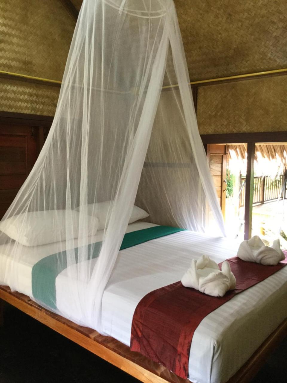 Khaosok Bamboo Huts Resort Khao Sok National Park 外观 照片