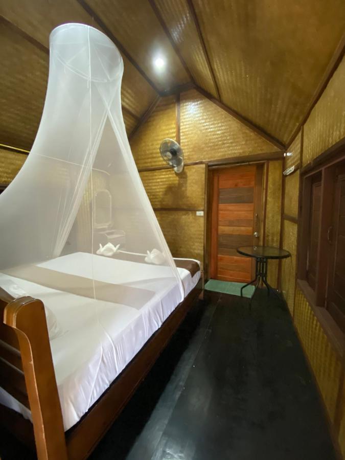 Khaosok Bamboo Huts Resort Khao Sok National Park 外观 照片